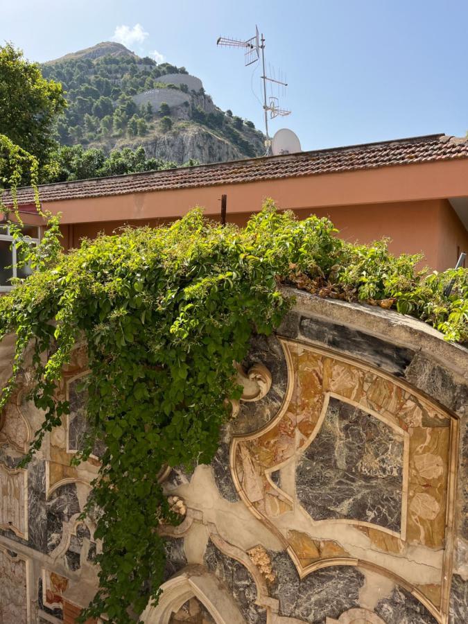 A Casa Del Console Apartamento Mondello Exterior foto